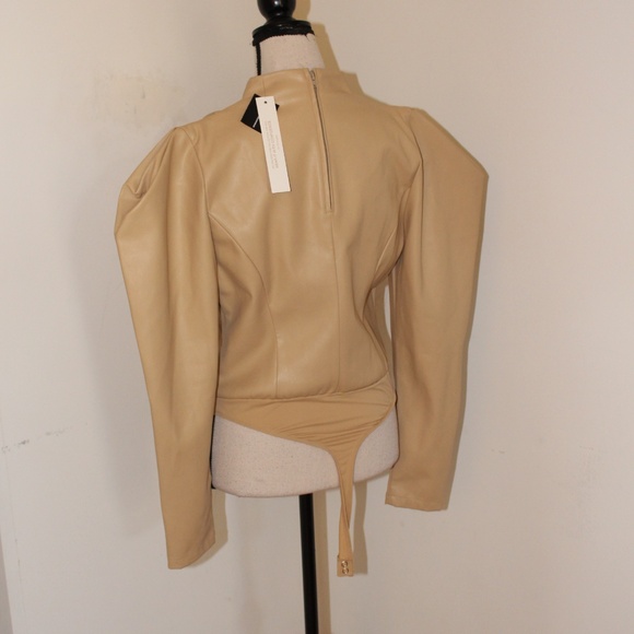 INC CULPOS, Faux Leather Exaggerated sleeve Bodysuit - Picture 4 of 13